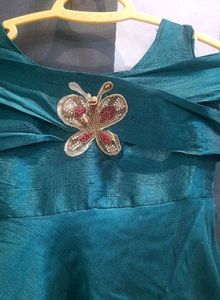 Green designer dress😍 For 10-12 yrs old✅Cash✅Coins❌