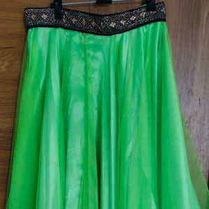 Green Lehnga 18m flyer navratr, blouse pcs