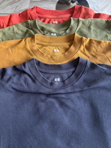 Bundle of 4 Uniqlo T-Shirts