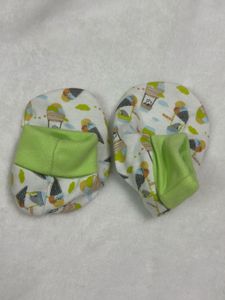 Cute Baby Mittens and Booties Set