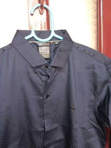 Men's Textured Navy Blue Shirt