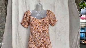 16146. Chic Floral Ruched Mini Dress