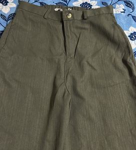 Stylish Wide-Leg Olive Green Pants