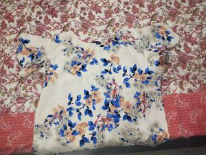 Floral Print Short Sleeve Top