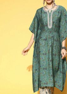 Elegant Floral Kaftan Kurta Set