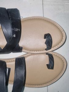 Women Carlton London Slippers