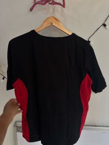 Newme black T-shirt