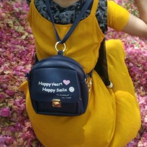 😚💗😚Trendy Beautiful Sling Bag /Back Pack 💗😚💗