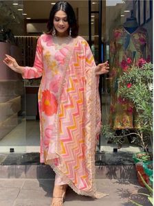 Pink Floral Print Kurta Set with Dupatta💖