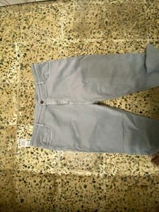 BRAND NEW GREY STRAIGHT JEANS FOR MEN