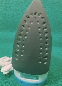 Orient Electric Fabrifeel Iron . Like New.. Good