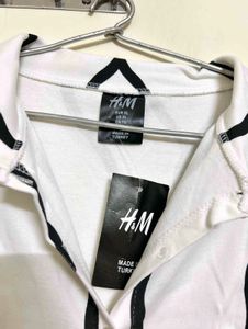 H&amp;M White Black Cropped Shirt