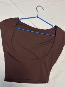 Chocolate Brown Backless Crop Top 🧸