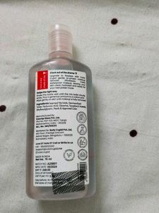 Combo of Makeup remover, lipstick &amp; clip(Freebie)