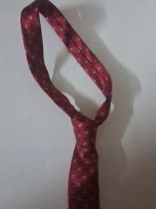 Classic Red Patterned Tie