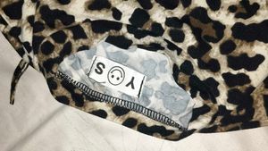 Leopard Print Ruched Long Sleeve Top