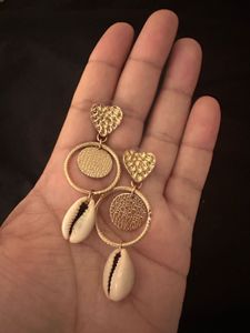 Dressberry Shell Drop Earrings
