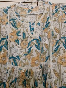 Beautiful Floral Print Kurta Set