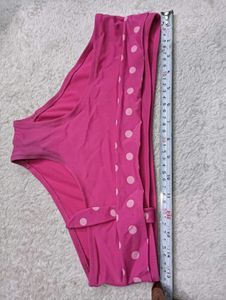 Pink polka dot bikini bottoms ♥️