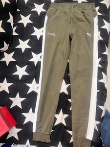puma Jogger’s green colour