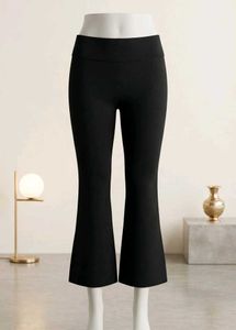 Chic Black Wide-Leg Trousers