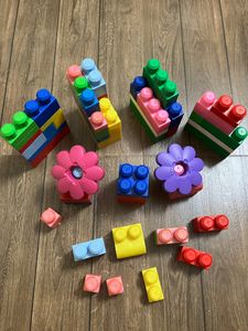 Buy 1 Get 1 FREE MEGABLOKS (60 Pcs)