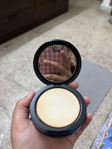 Maybelline new york compact powder: shade 220