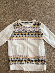 Geometric Print Long Sleeve Top