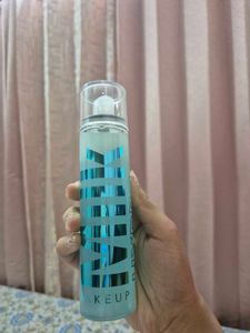 Milk Makeup hydro grip set + refresh spray