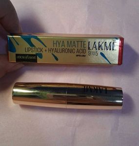 Lakme Hyaluronic Matte Lipstick- Reliable Red
