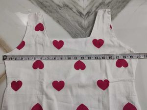 Sleeveless Kurta Set with Pink Hearts