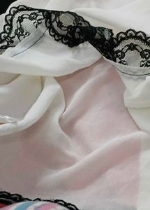 Women's Black &amp; White Lace Trim Tank Top