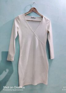 MANGO  White Bodycone Dress 🤍