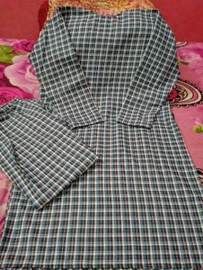 Season Off Sell Woollen Kurti With Pant Set