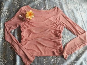 Chic Ruched Long Sleeve Top