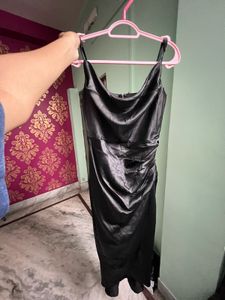 Magre Black Cowl Neck Ruched Midi Dress