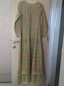 Elegant Green Embroidered Kurta