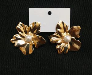 H&m Inspiration Statement BIG HOT Pearl Earrings