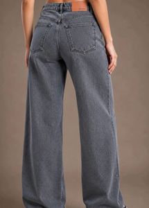 Stylish Grey Wide-Leg Jeans