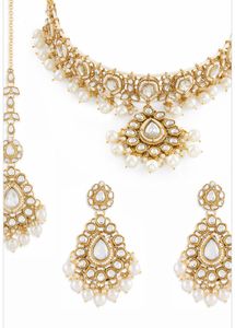 Exquisite Kundan Jewellery Set