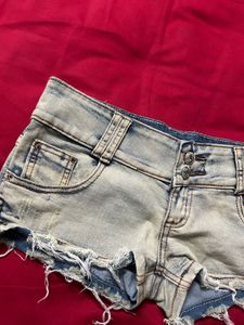 Distressed Denim Hotpants