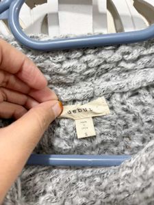 ✈️ Imported Cozy Silver Knit Sweater A