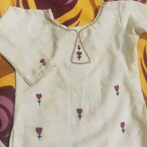 Kurta Suit with Heart Motifs