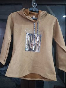 Beige Graphic Hoodie Top | Soft Winter Sweatshirt