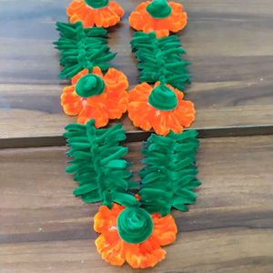Decorative Floral Garland Necklace
