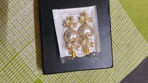 Elegant Pearl &amp; Gem Hair Clips