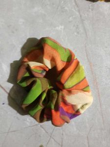 Set of 6 Stylish Scrunchies