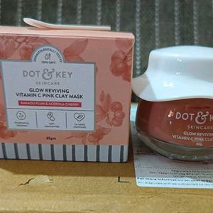 Dot & Key Glow Reviving Vitamin C Pink Clay Mask |