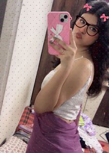 saree with backless blause
