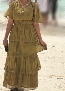 Flowy Tiered Maxi Dress m size